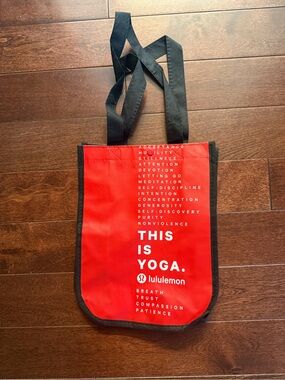 Lululemon Reusable Collectible Recycle Bag